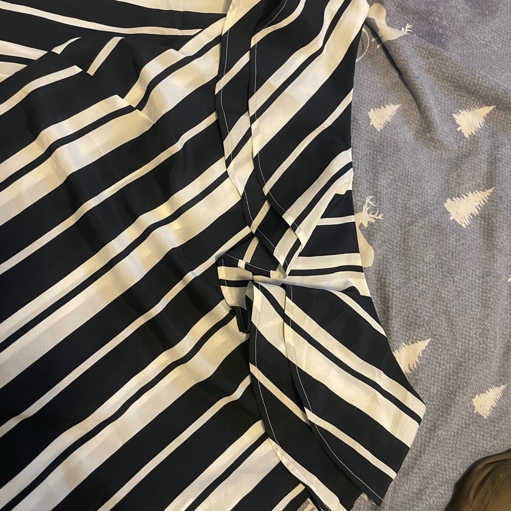 Dress - Picture 6 of 16